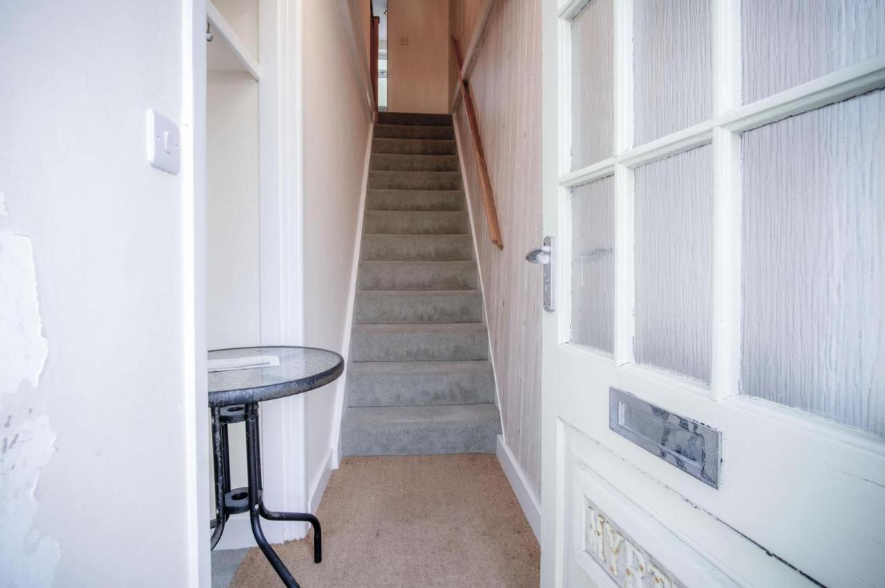 Myrtle - 1 Bedroom Apartment - Saundersfoot Dış mekan fotoğraf
